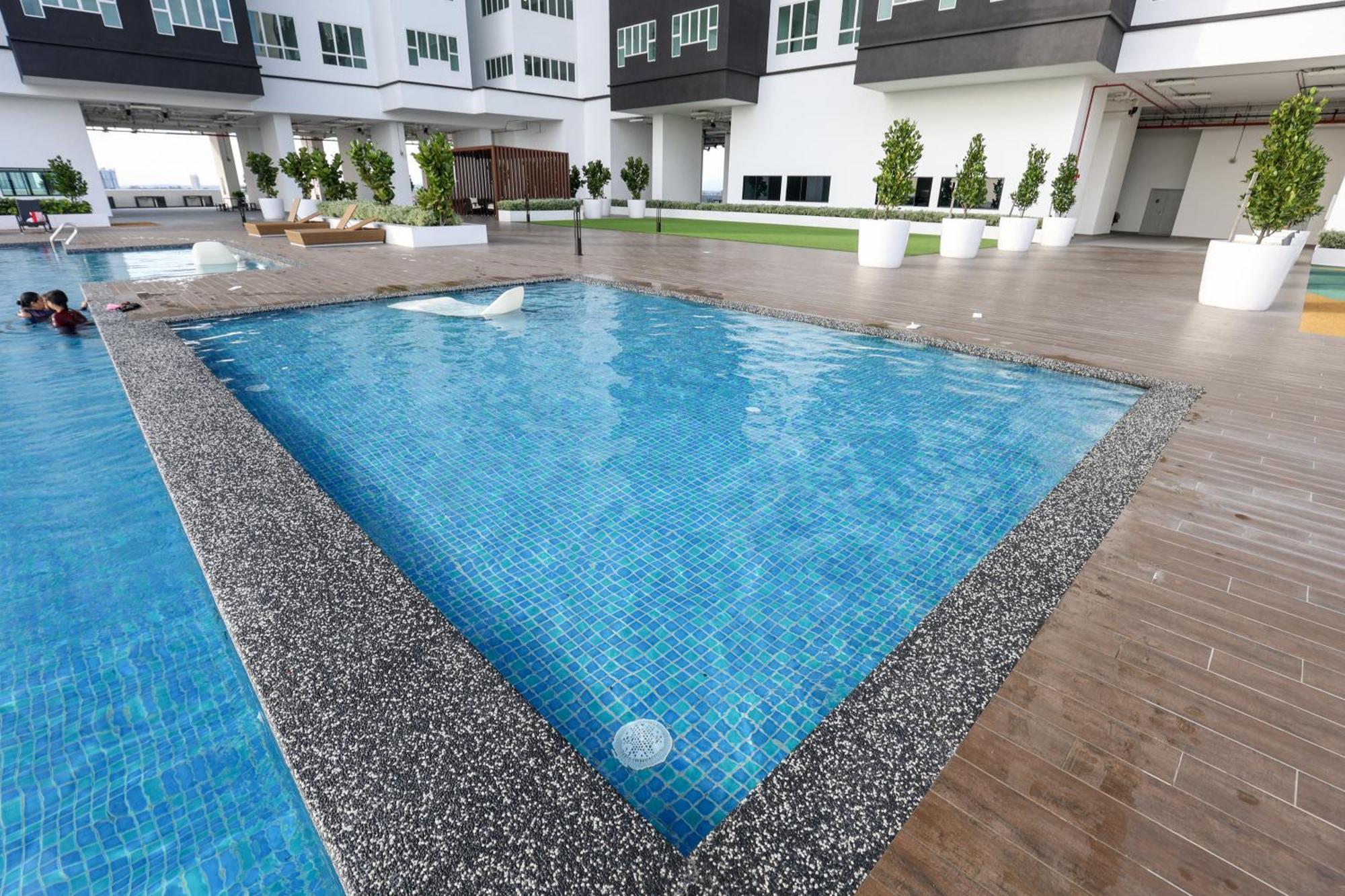 Amber Cove Melaka Icon Stay Exterior photo