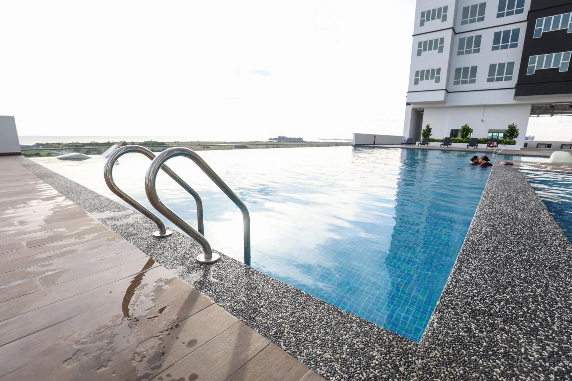 Amber Cove Melaka Icon Stay Exterior photo